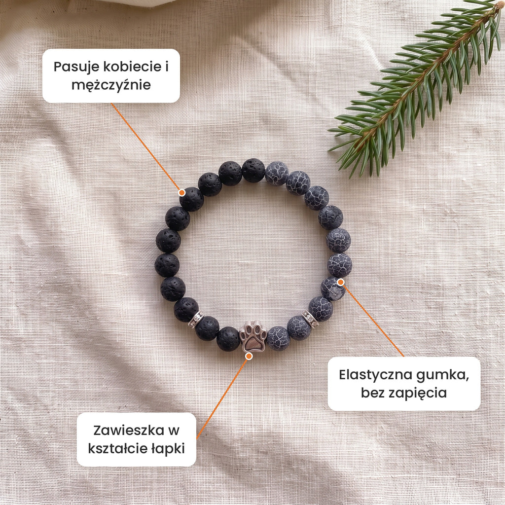 Cechy: Bransoletka Burzowa Chmura. Zawieszka w kształcie łapki, elastyczna gumka bez zapięcia, pasuje kobiecie i mężczyźnie
